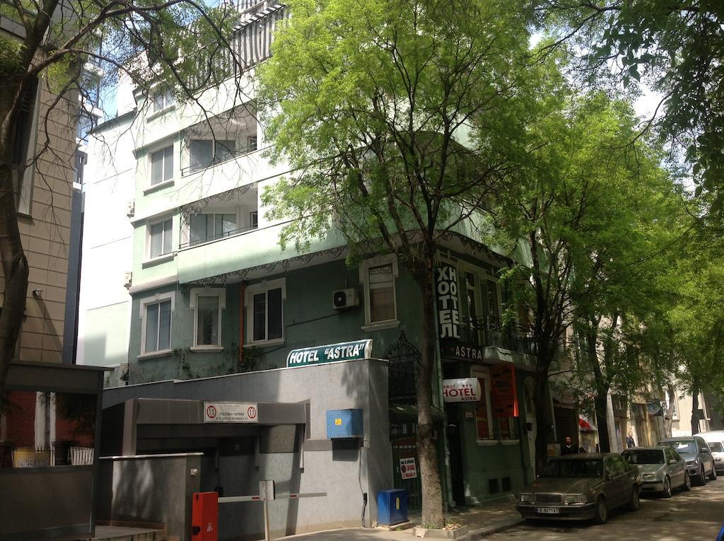 Astra Family Hotel Warna Exterior foto