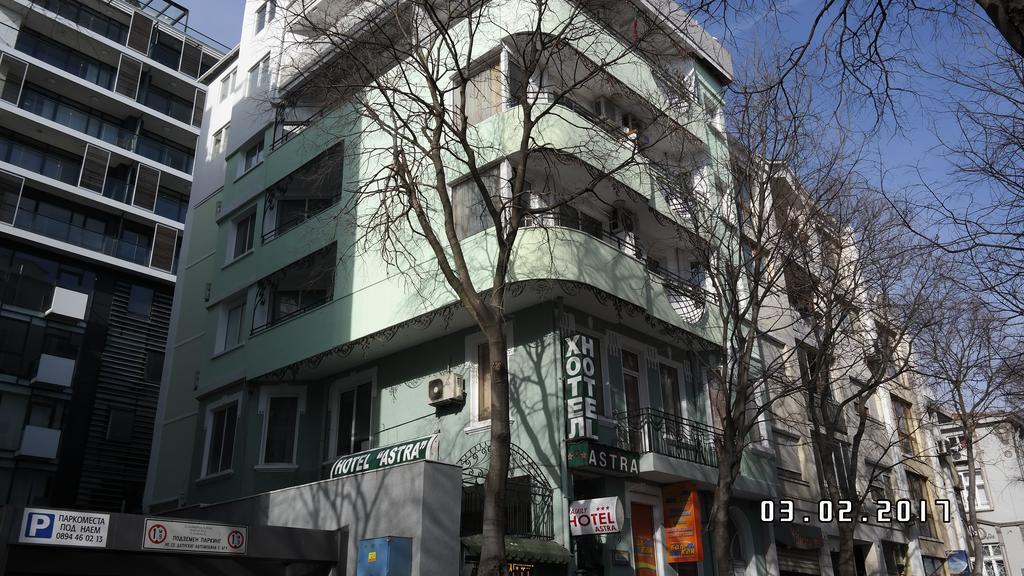 Astra Family Hotel Warna Exterior foto